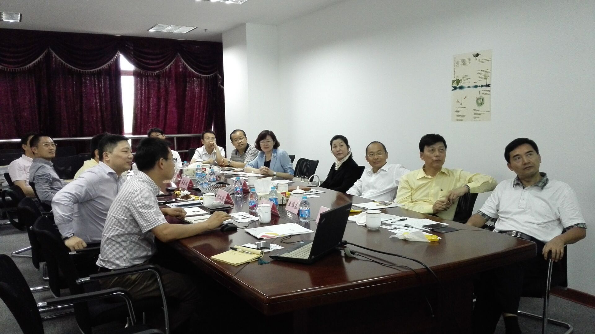 貴陽市委常委、副市長劉春成一行蒞臨中安科股份參觀訪問